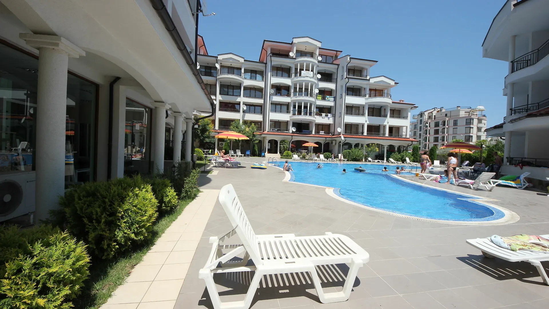 Menada Chateau Valon Apartment Sunny Beach