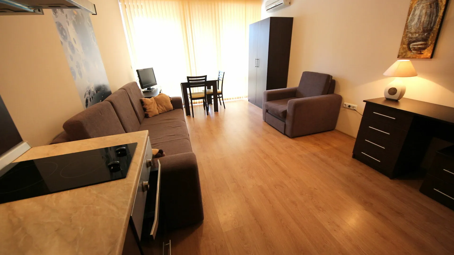 Menada Chateau Valon Apartment Sunny Beach Bulgaria