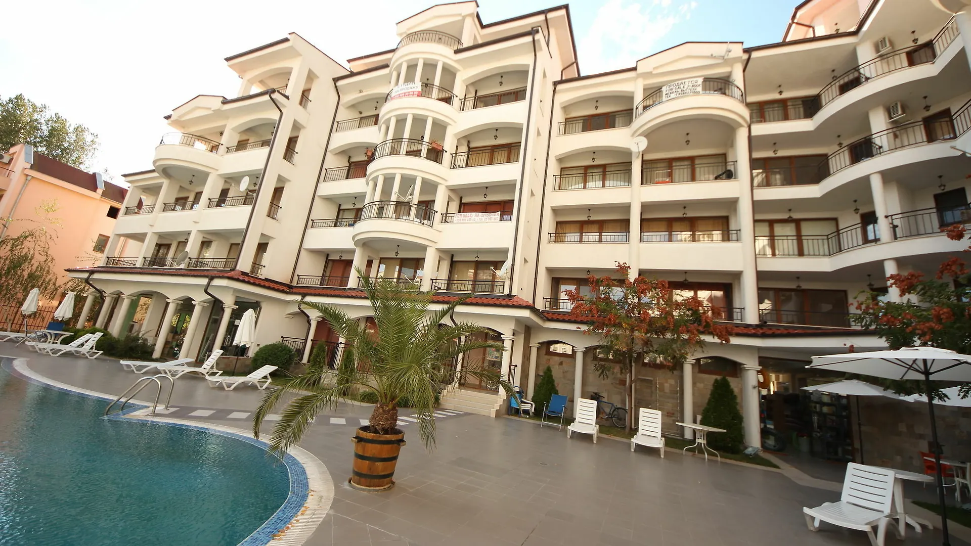 Menada Chateau Valon Apartment Sunny Beach Bulgaria