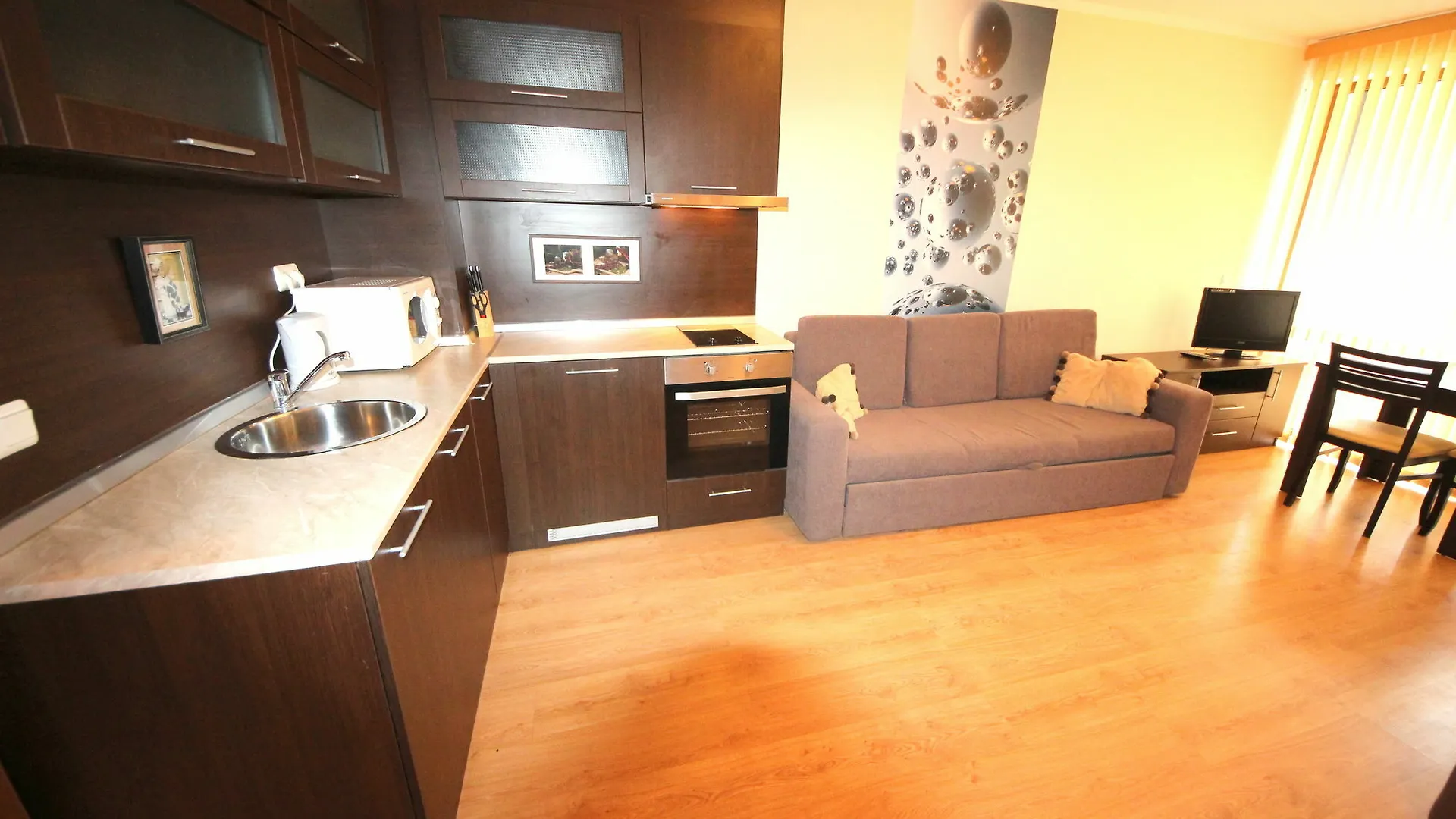 Menada Chateau Valon Apartment Sunny Beach
